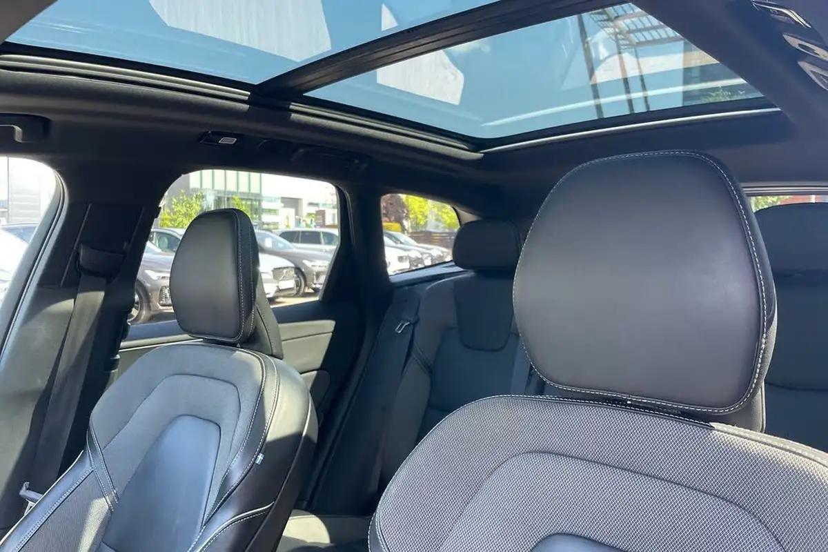 2021-volvo-xc60-20-t8-r-design-pro-455bhp-plug-in-hybrid-big-29