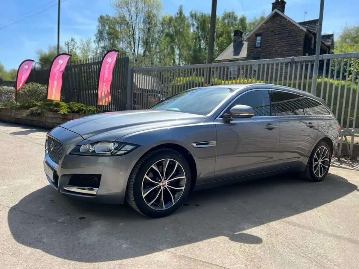 2019-jaguar-xf-20i-portfolio-250ps-sportbrake-5d-big-14