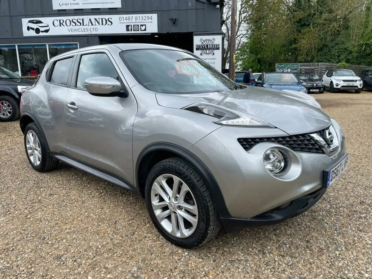 2017-nissan-juke-16-n-connecta-big-0