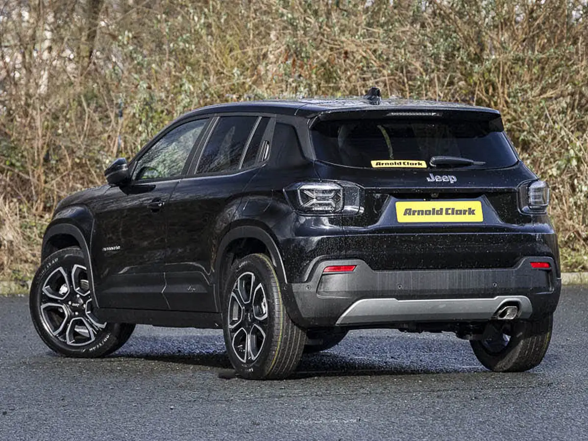 2025-jeep-avenger-12-gse-summit-big-1