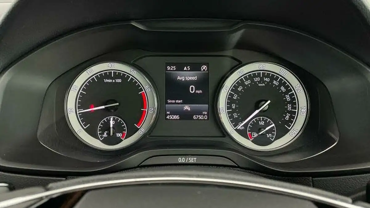 2021-skoda-karoq-15-tsi-se-l-big-22