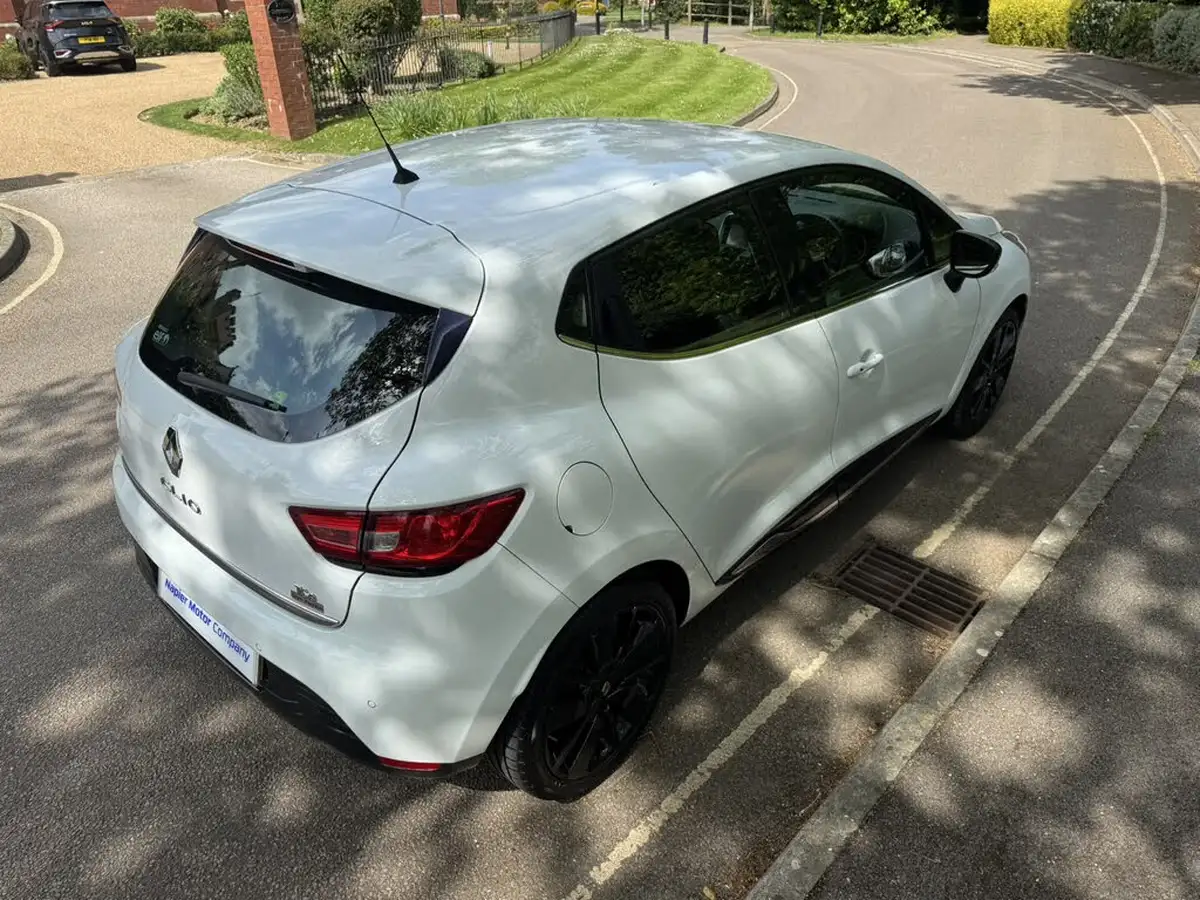 2016-renault-clio-09-tce-dynamique-s-nav-big-31