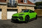 2021-lamborghini-urus-40-no-trim-small-26