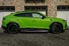 2021-lamborghini-urus-40-no-trim-small-2