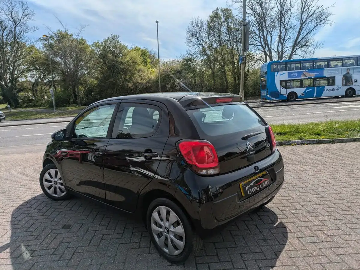 2016-citroen-c1-12-puretech-feel-81ps-5d-big-4