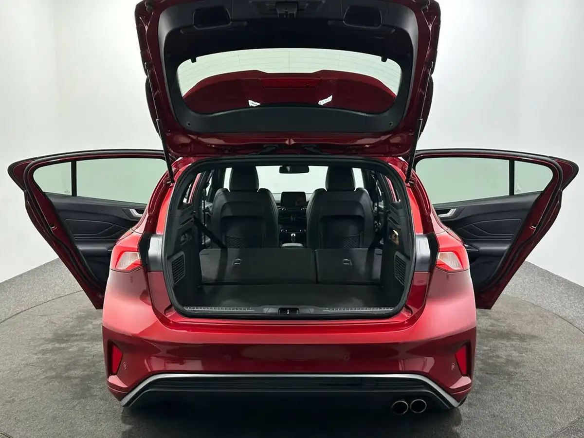2020-ford-focus-20-st-hatchback-big-46