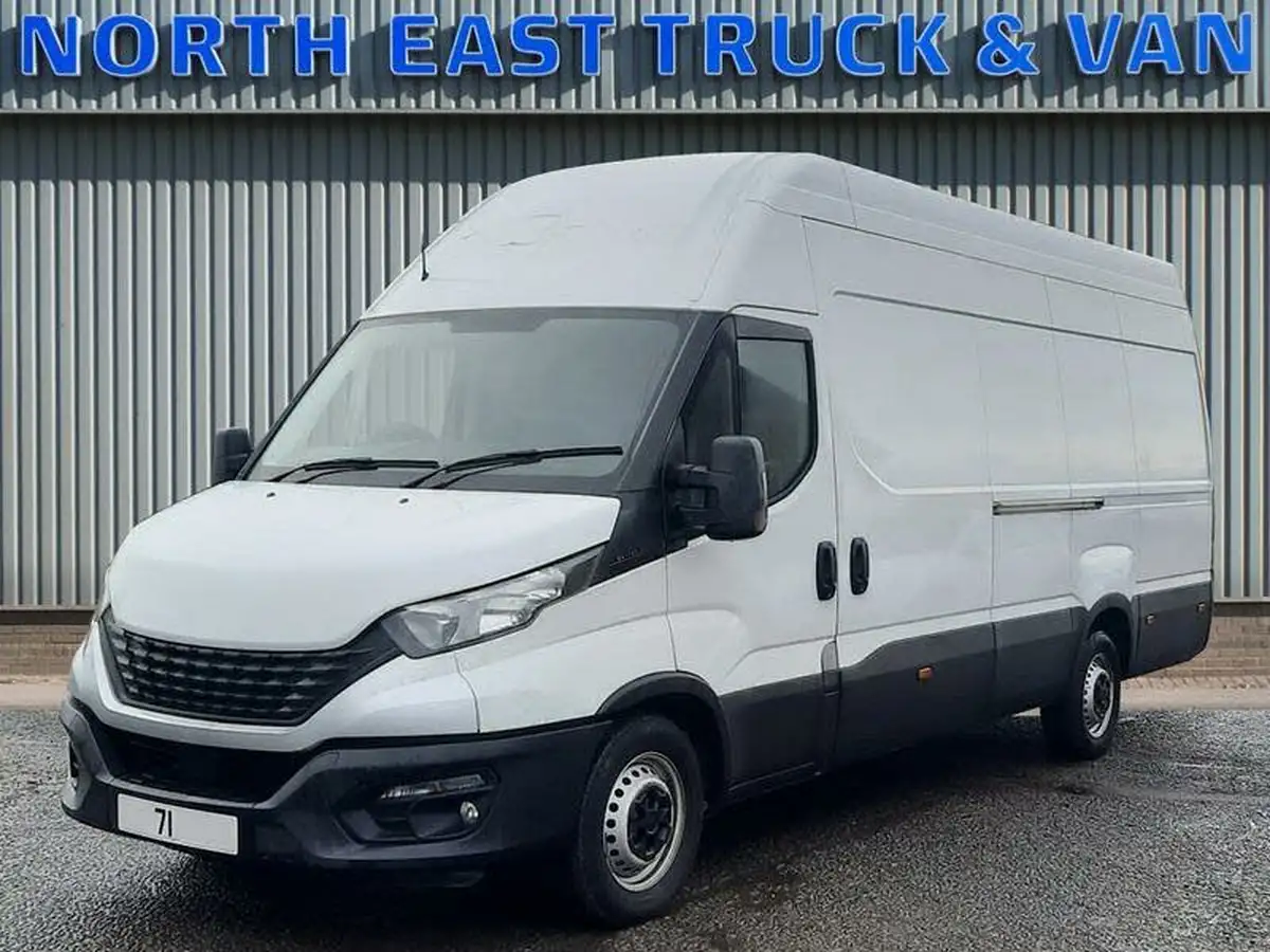 2021-iveco-daily-s-class-23td-35s14-business-3450mm-136pseu6dt-3450-big-2