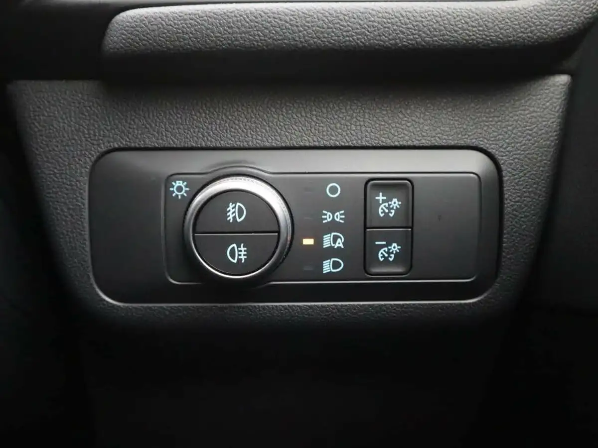 2020-ford-kuga-20-titanium-150ps-mhev-big-30
