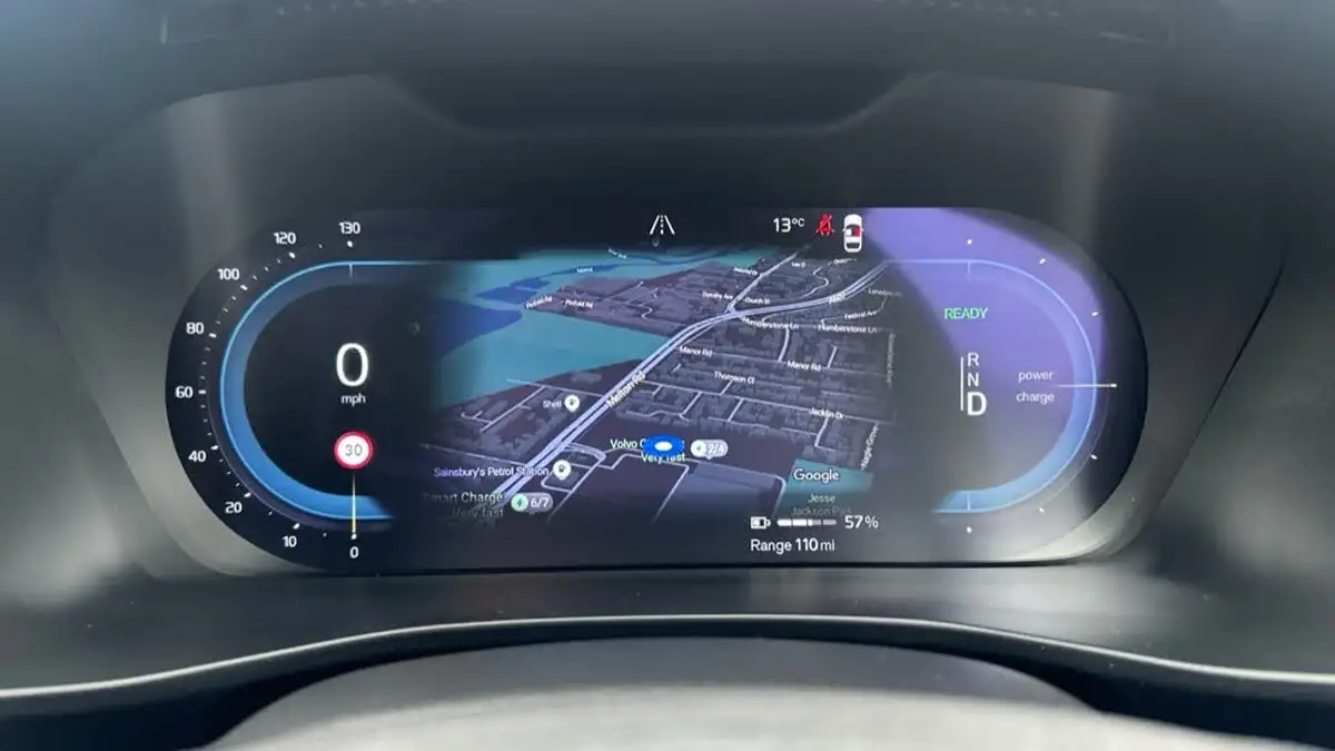 2022-volvo-xc40-e-recharge-pro-big-10
