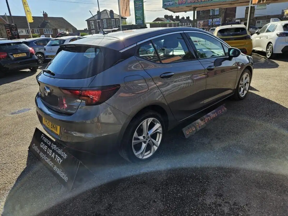 2021-vauxhall-astra-12-turbo-sri-145ps-big-5