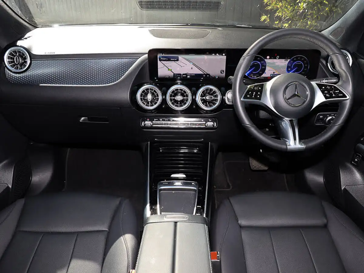 2024-mercedes-benz-eqa-e-eqa-250-sport-executive-big-3
