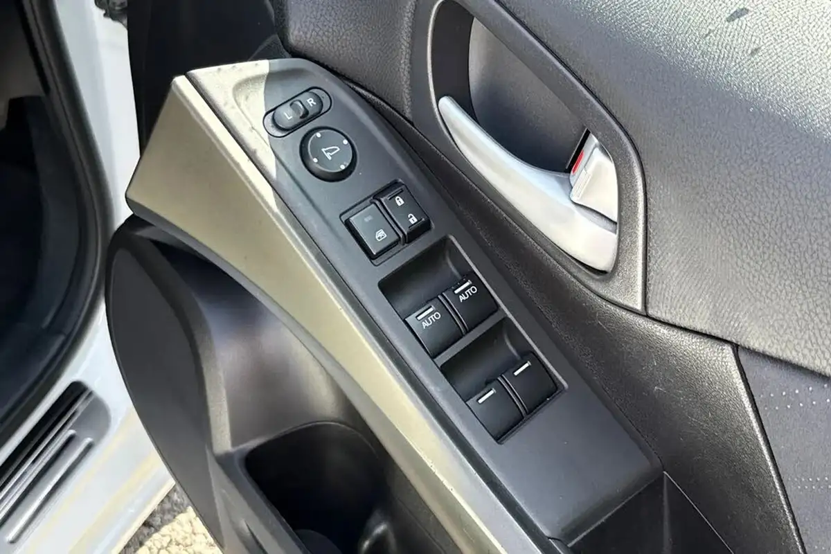 2013-honda-civic-18-se-big-22