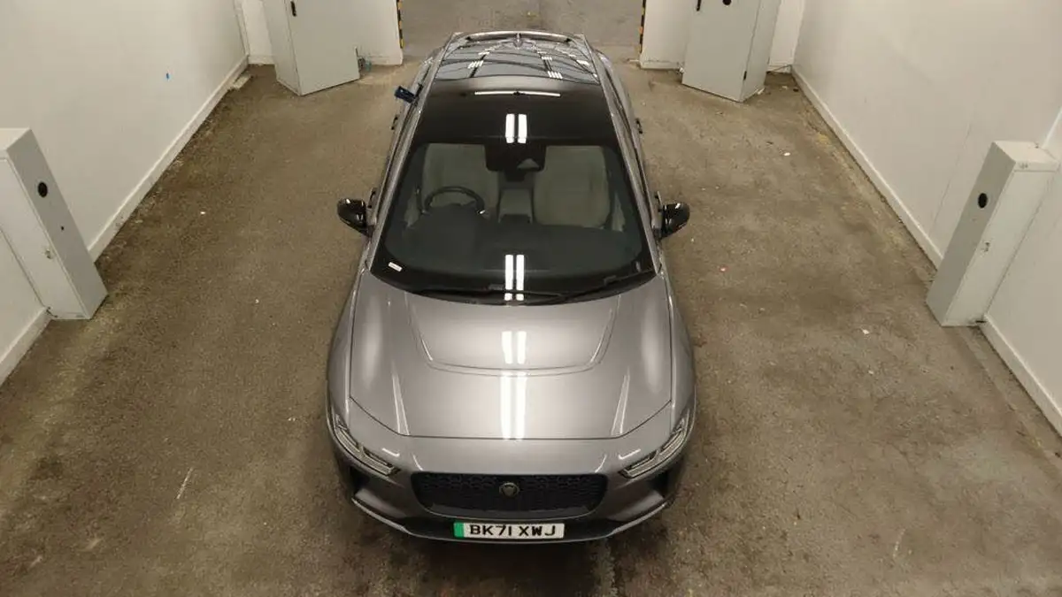 2021-jaguar-i-pace-ev400-black-big-1