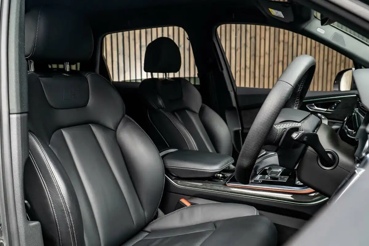 2021-audi-q7-30-50-tdi-black-edition-big-1