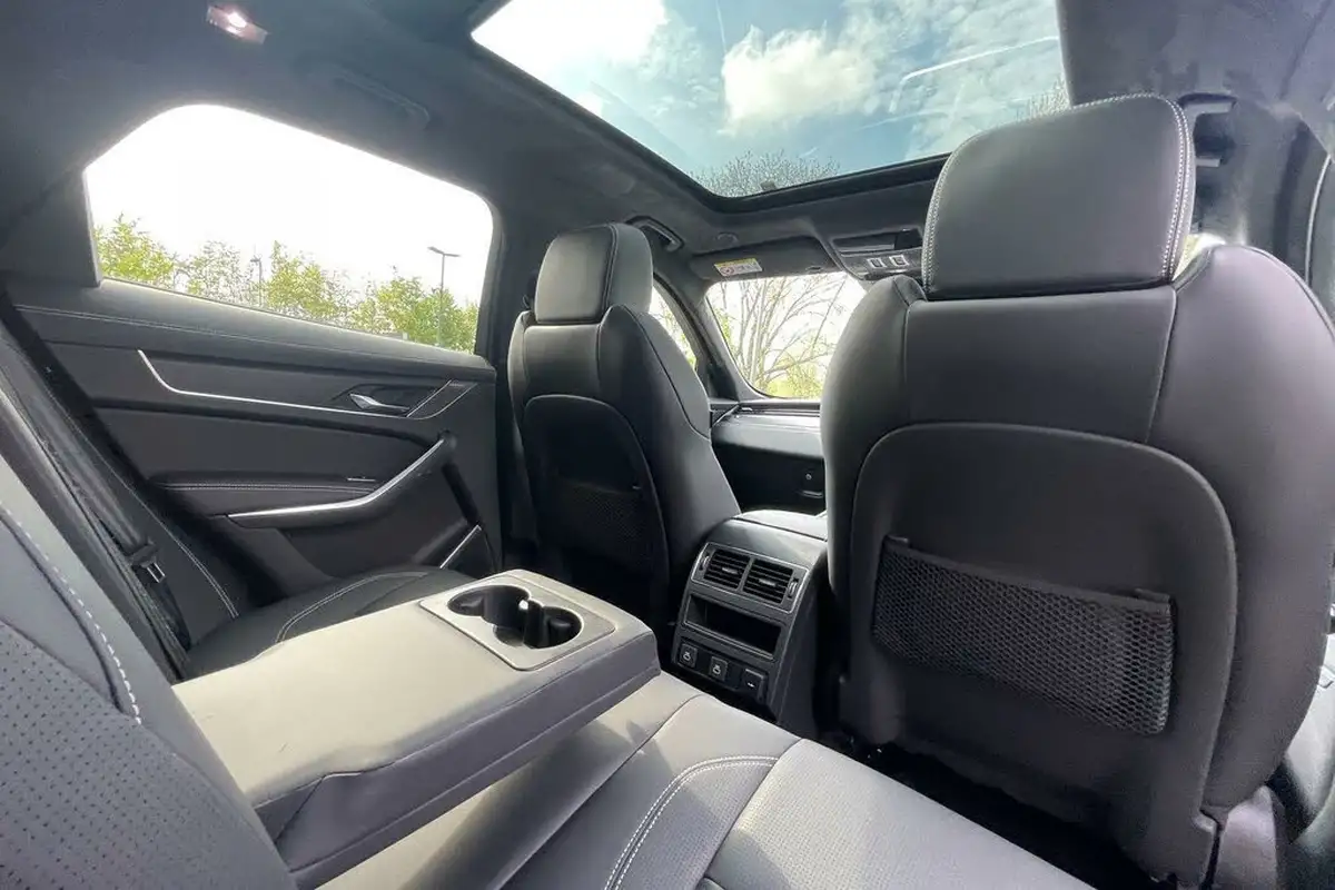 2024-jaguar-f-pace-20-p400e-r-dynamic-hse-black-90th-anniversary-edition-big-44