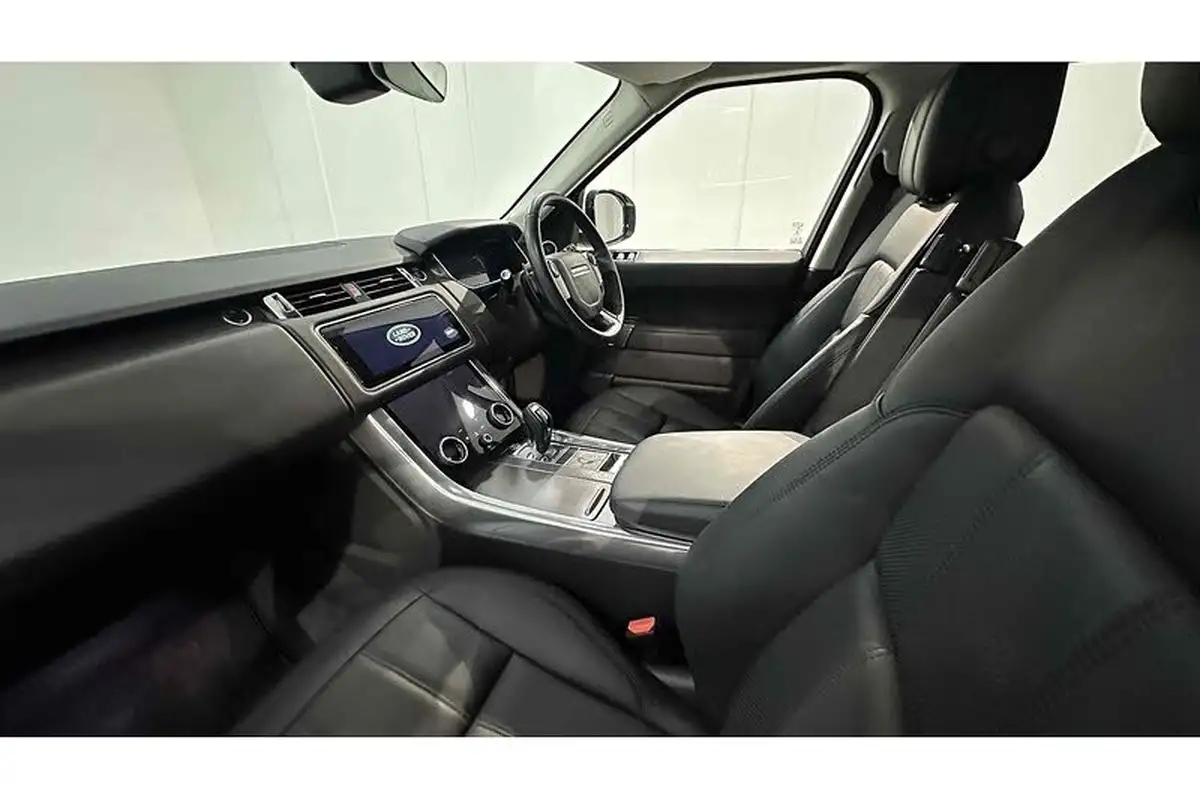 2022-land-rover-range-rover-sport-30-d250-hse-big-18