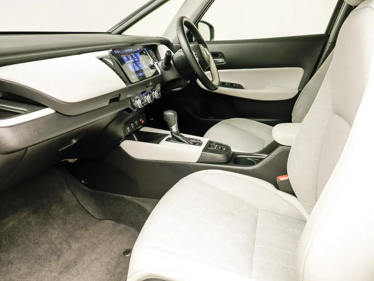 2022-honda-jazz-15-i-mmd-ex-107ps-big-4