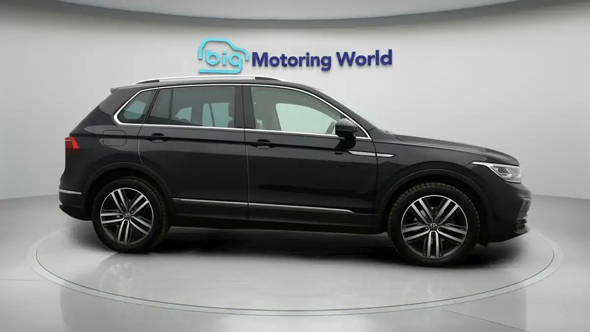 2022-volkswagen-tiguan-15-tsi-elegance-big-7