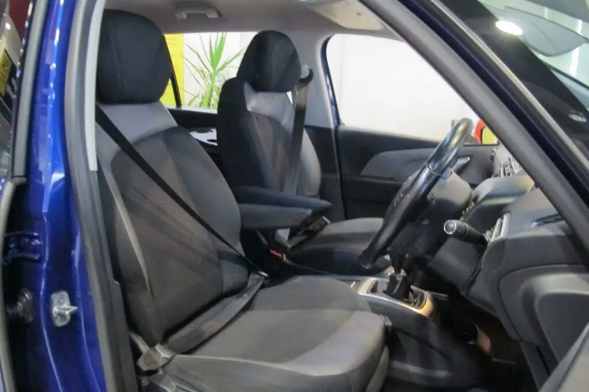2018-citroen-grand-c4-picasso-16bluehdi-feel-big-16
