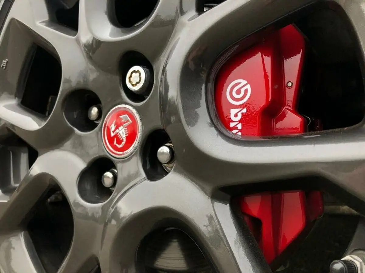 2017-abarth-124-14-multiair-spider-auto-big-8