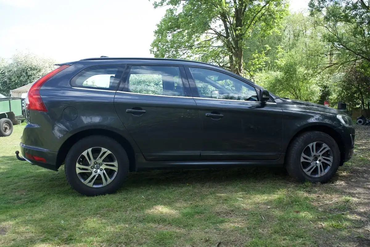 2014-volvo-xc60-24td-d4-se-181bhp-nav-geartronic-big-21