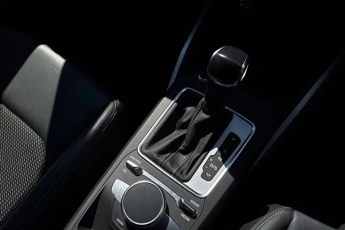 2022-audi-q2-15-35-tfsi-s-line-tronic-big-22