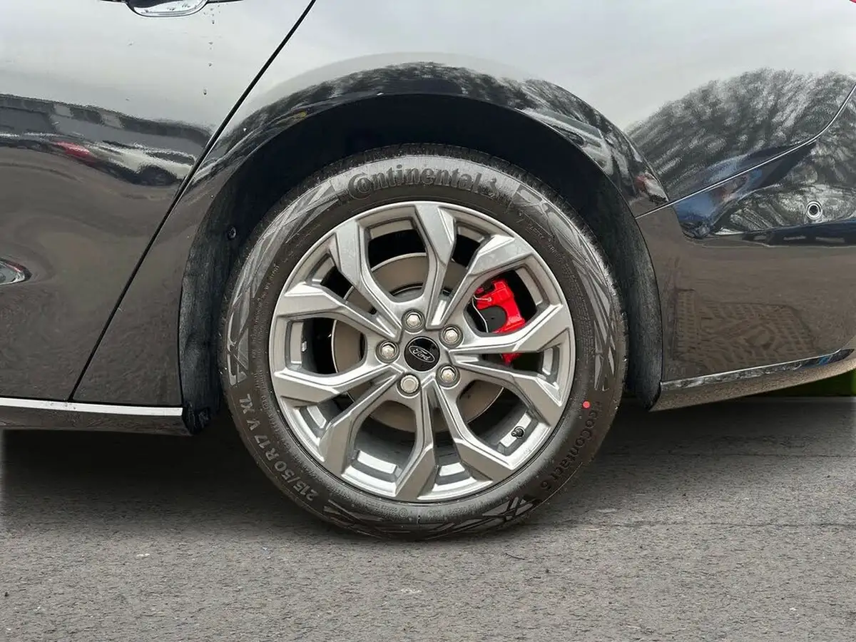 2025-ford-focus-10t-st-line-155ps-estate-powershift-big-8