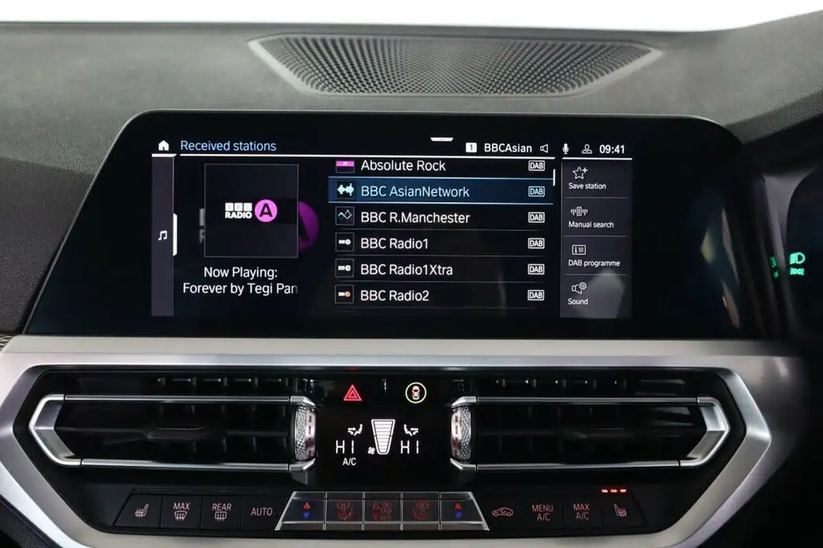 2019-bmw-3-series-20-330e-m-sport-plus-pack-big-31