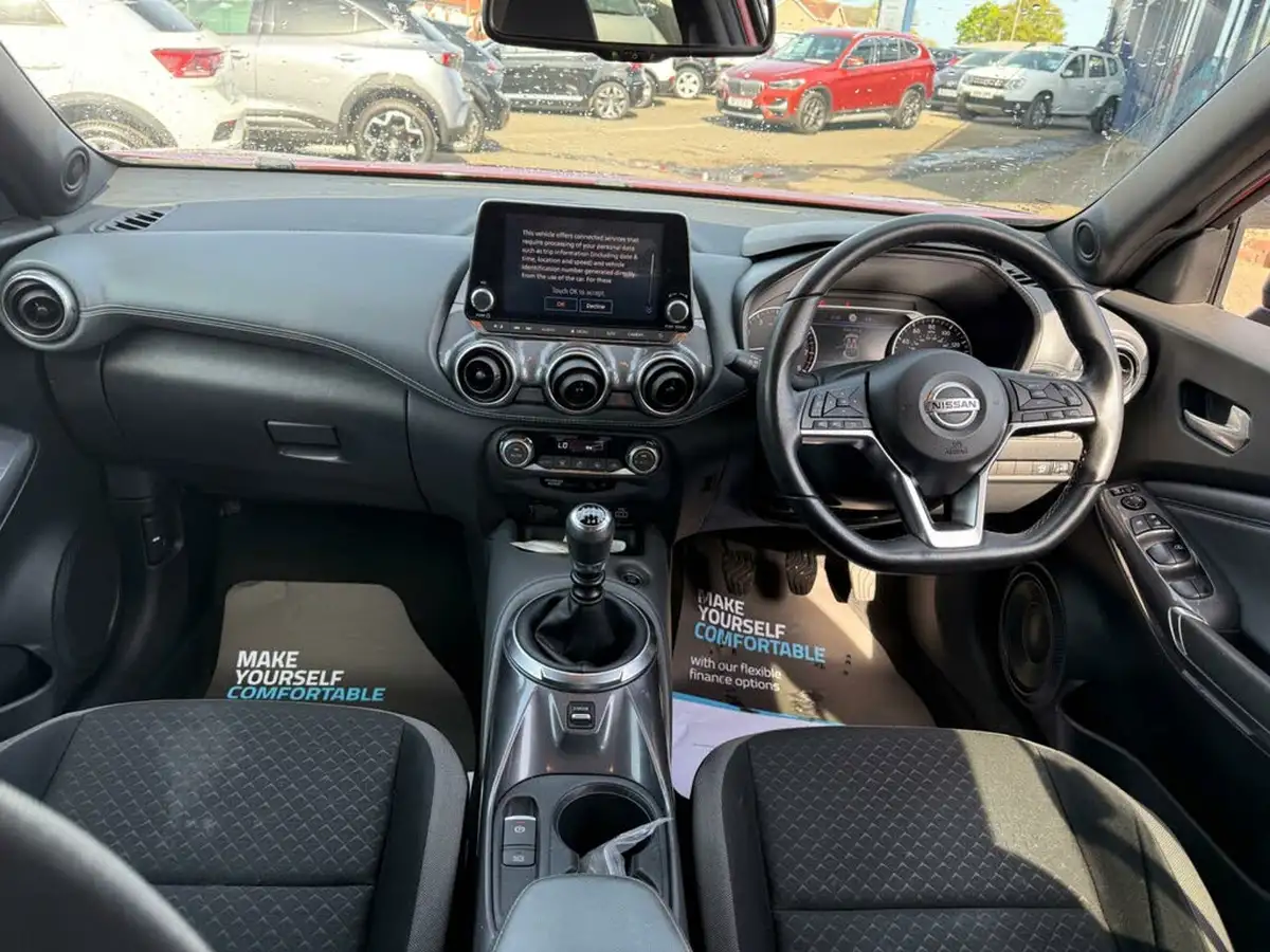 2022-nissan-juke-10-dig-t-n-connecta-big-10