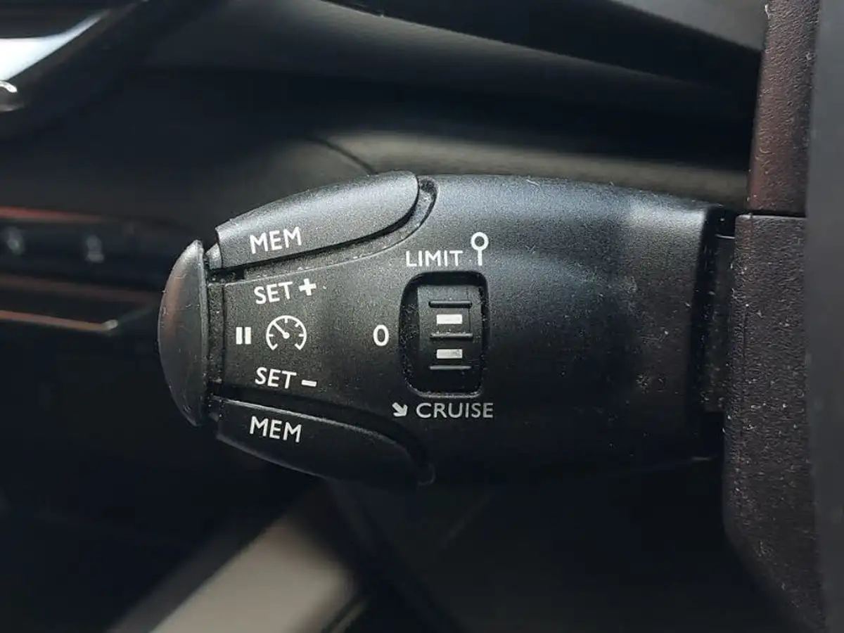 2022-citroen-c5-aircross-12-puretech-shine-ss-big-15