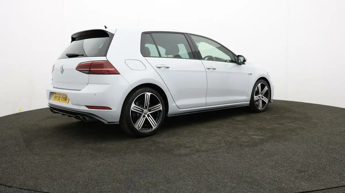 2019-volkswagen-golf-20-tsi-r-300ps-hatchback-5d-dsg-big-25