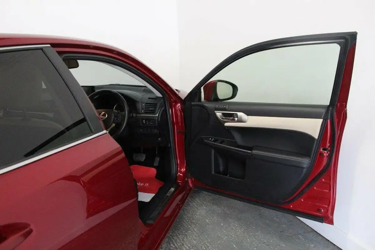 2014-lexus-ct-200h-18-premier-big-22