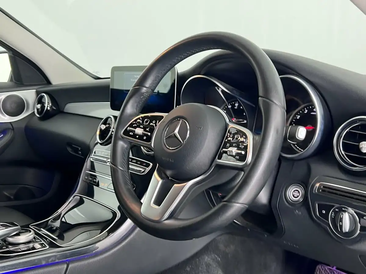 2019-mercedes-benz-c-class-20-c300-sport-premiumss-saloon-4d-big-15