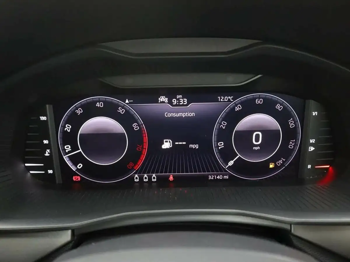 2020-skoda-scala-15-tsi-se-l-big-10