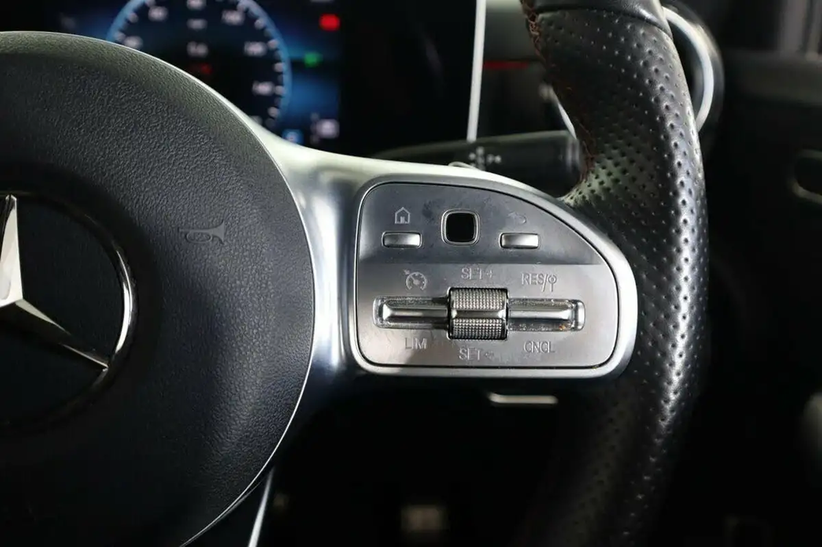 2020-mercedes-benz-a-class-15d-a180d-amg-line-executive-saloon-4d-7g-dct-big-16