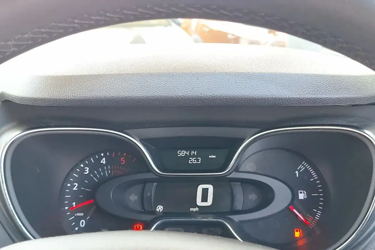 2018-renault-captur-15dci-iconic-big-10