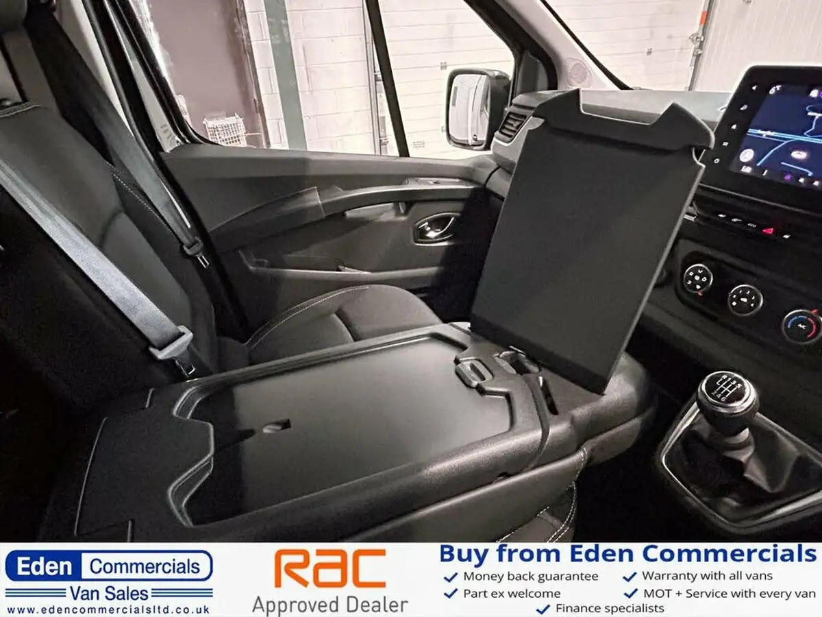 2023-renault-trafic-20dci-sl30-150-extra-eu6d-big-26