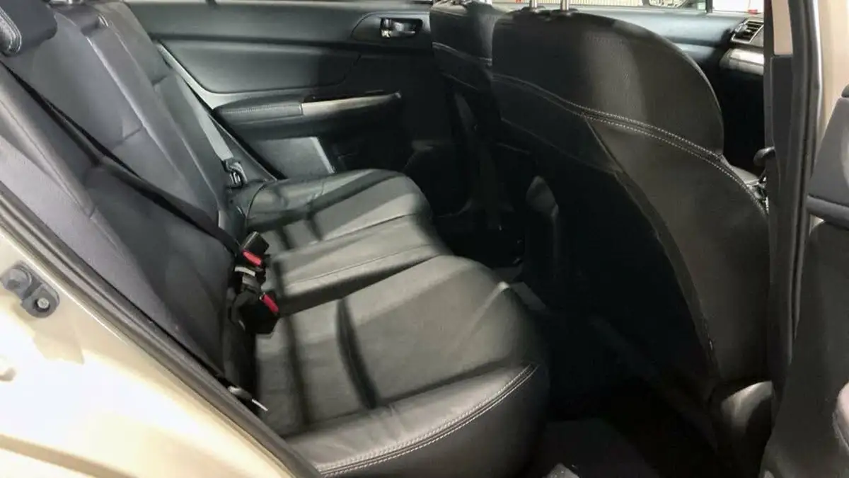 2015-subaru-xv-20d-se-premium-big-8