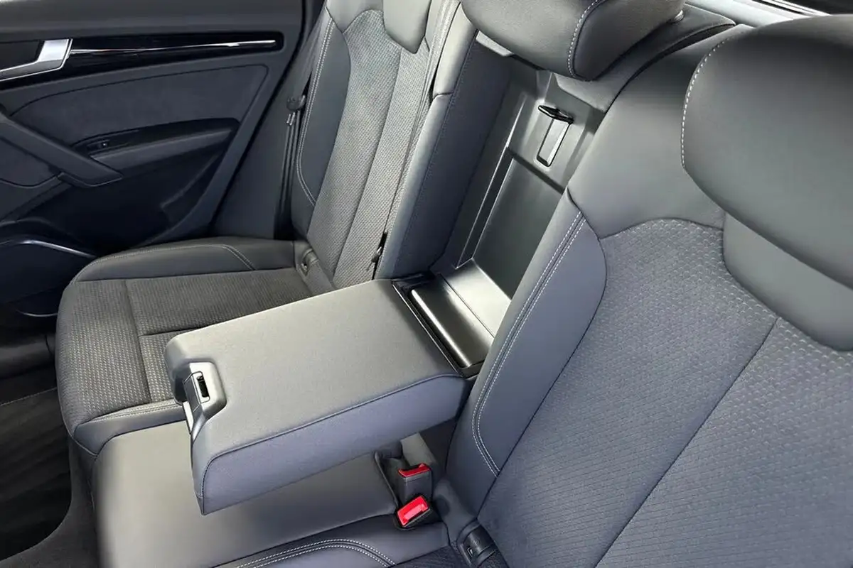 2024-audi-q5-20-45-tfsi-black-edition-station-wagon-big-27