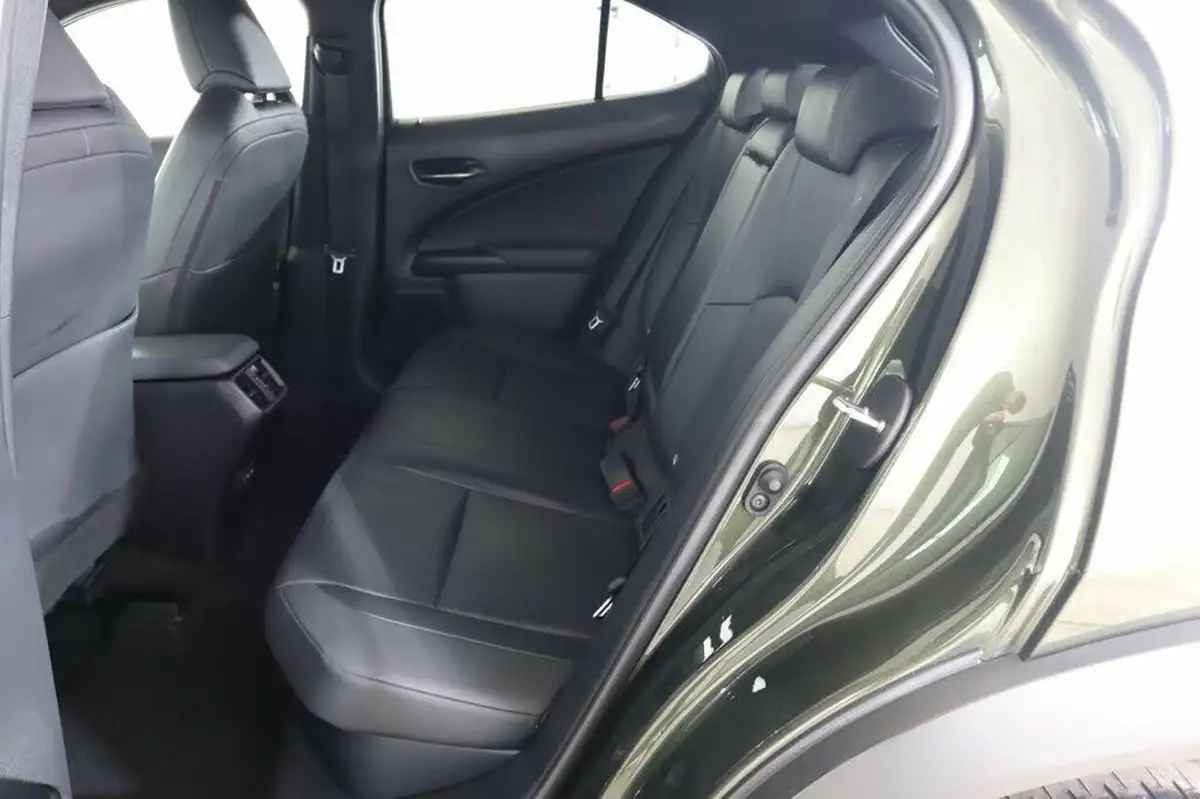 2022-lexus-ux-250h-20-ux-184bhp-premium-plus-pack-big-16