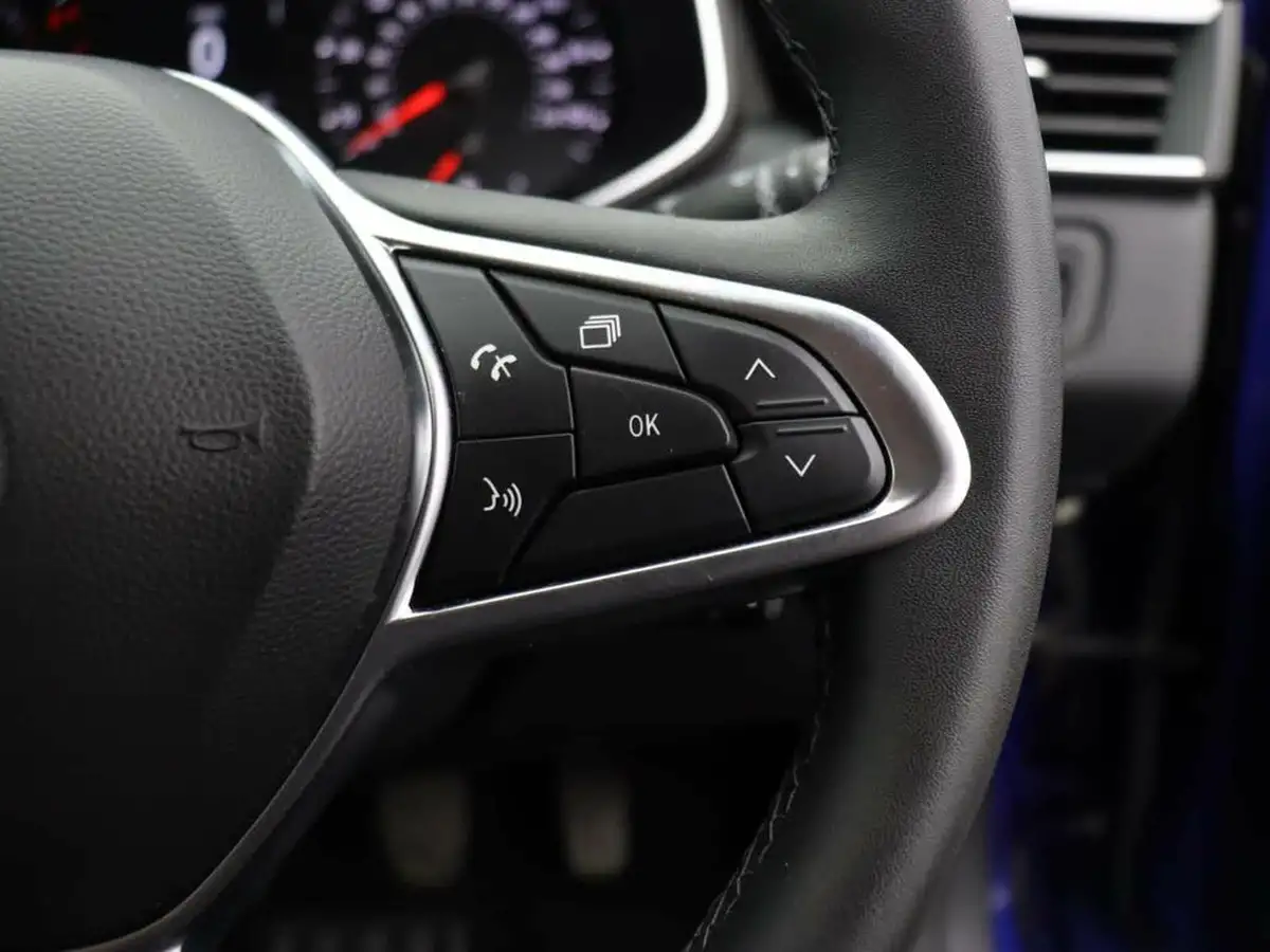 2021-renault-clio-10-tce-iconic-90ps-big-33
