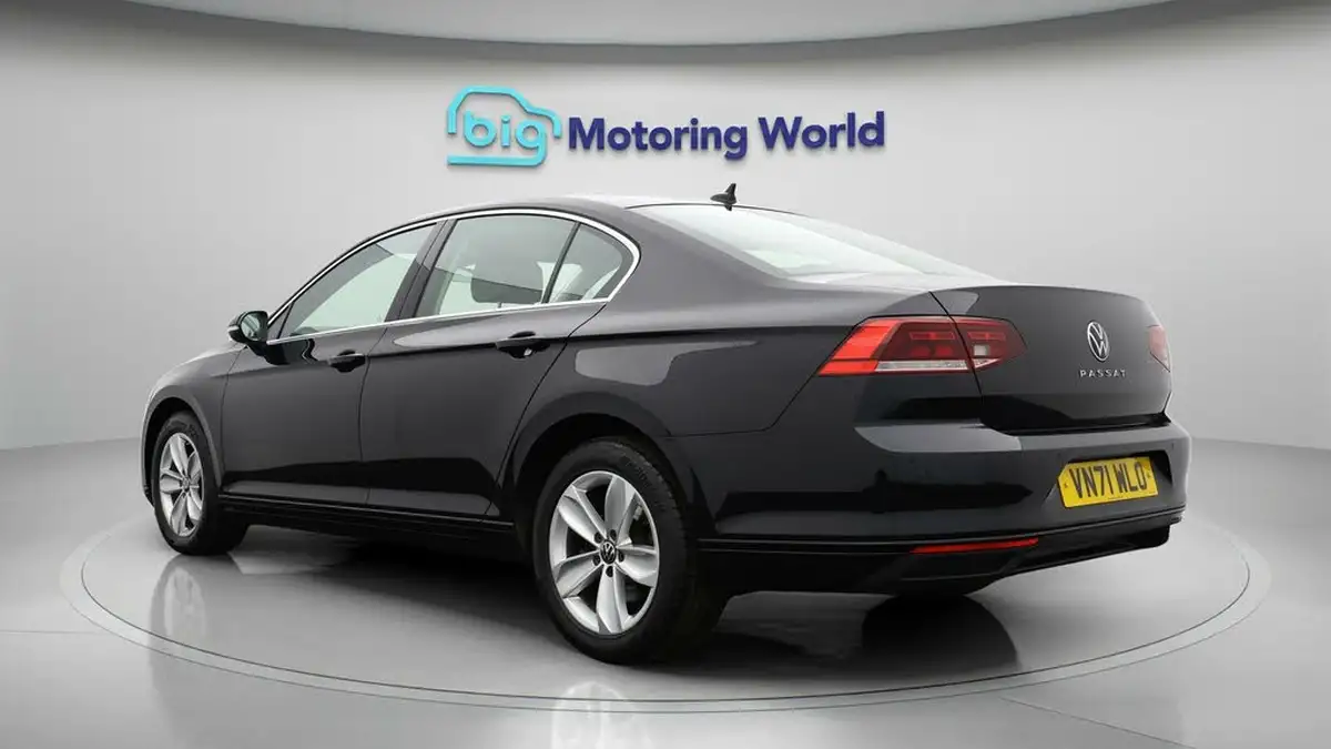 2021-volkswagen-passat-20tdi-se-nav-150ps-saloon-4d-dsg-big-4
