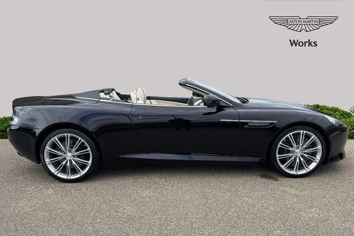 2015-aston-martin-db9-59-volante-big-15