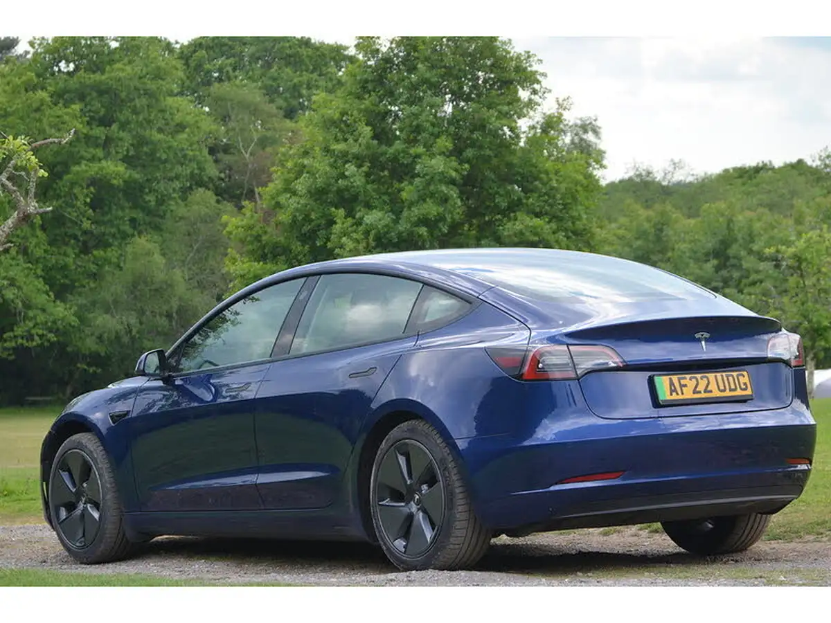 2021-tesla-model-3-e-standard-plus-big-11