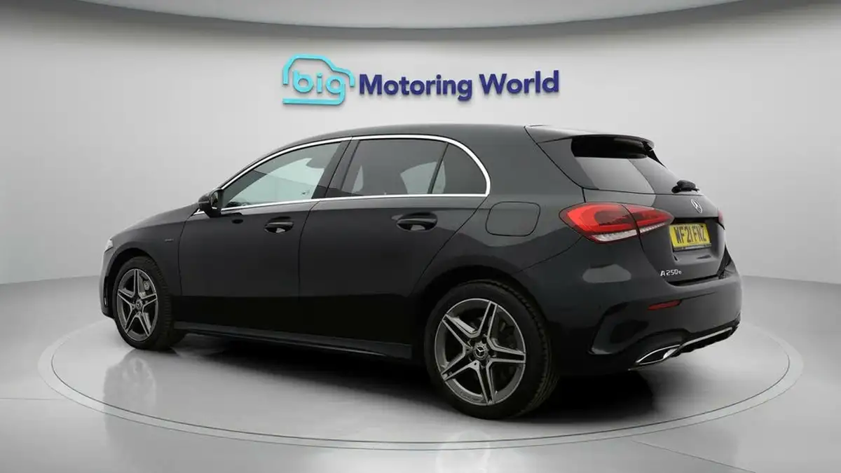 2021-mercedes-benz-a-class-13-a250e-amg-line-hatchback-5d-big-4