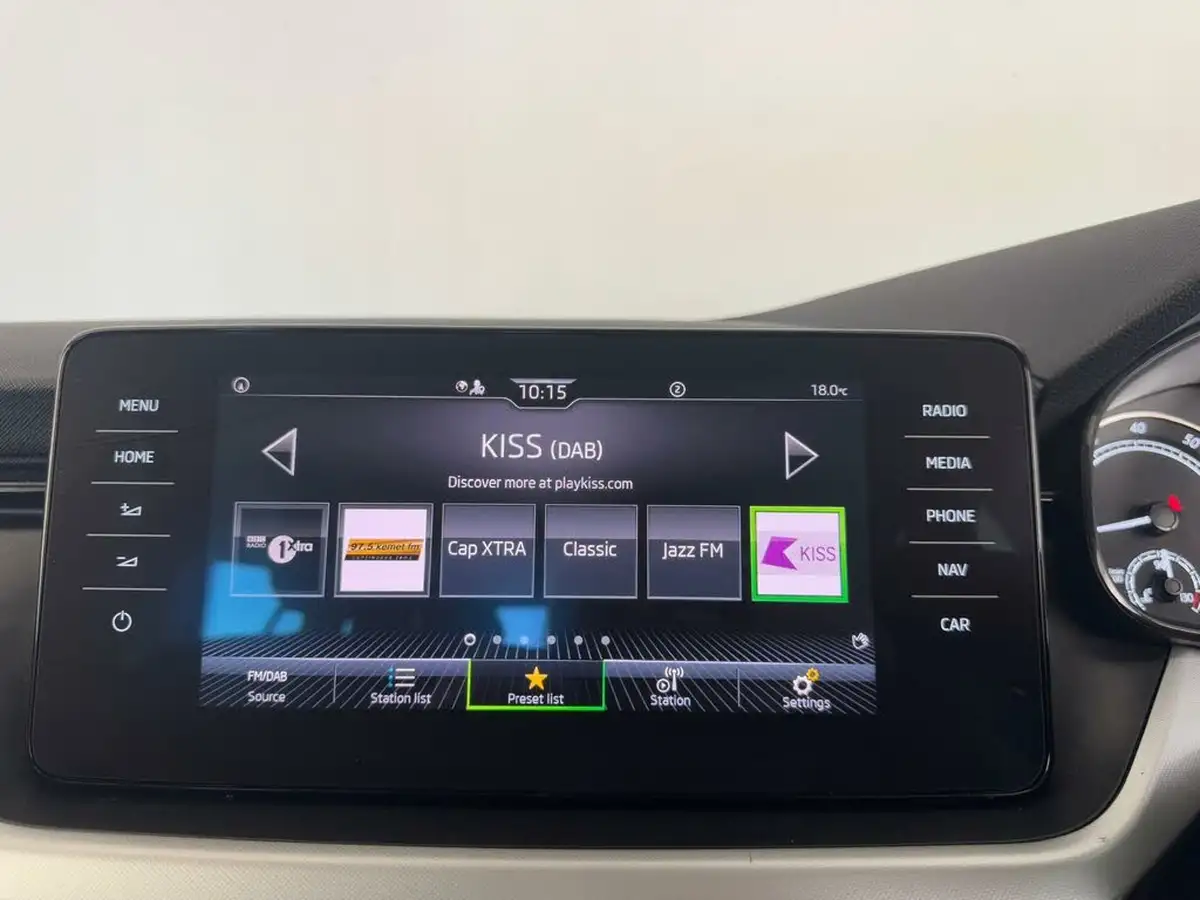 2023-skoda-kamiq-10-tsi-se-drive-110ps-big-31