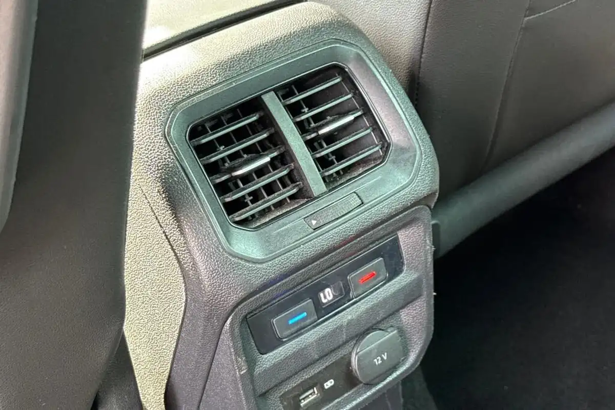 2020-volkswagen-tiguan-20tdi-r-line-tech-150ps-dsg-big-34