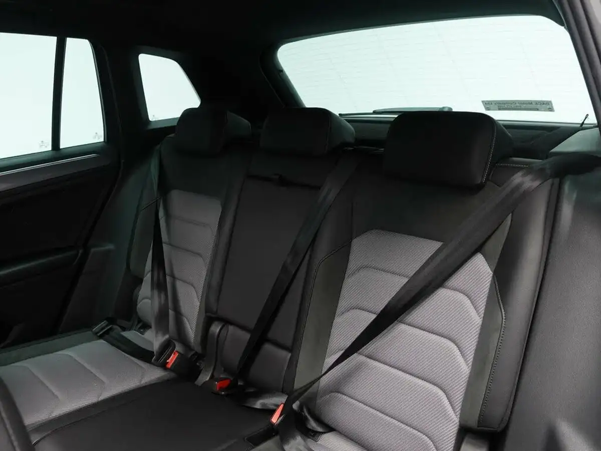 2019-volkswagen-tiguan-20tdi-r-line-tech-150ps-dsg-big-16