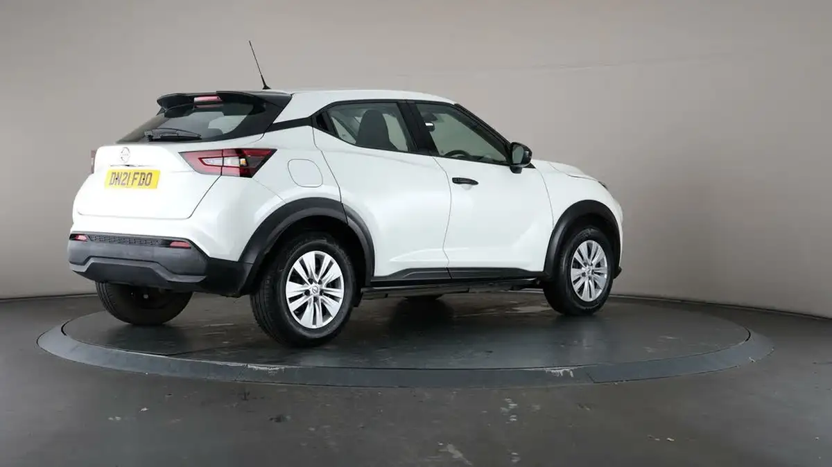 2021-nissan-juke-10-dig-t-visia-big-61