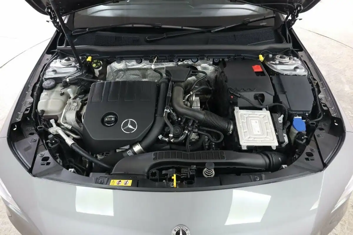 2023-mercedes-benz-cla-13-cla-200-amg-line-shooting-brake-5d-big-24